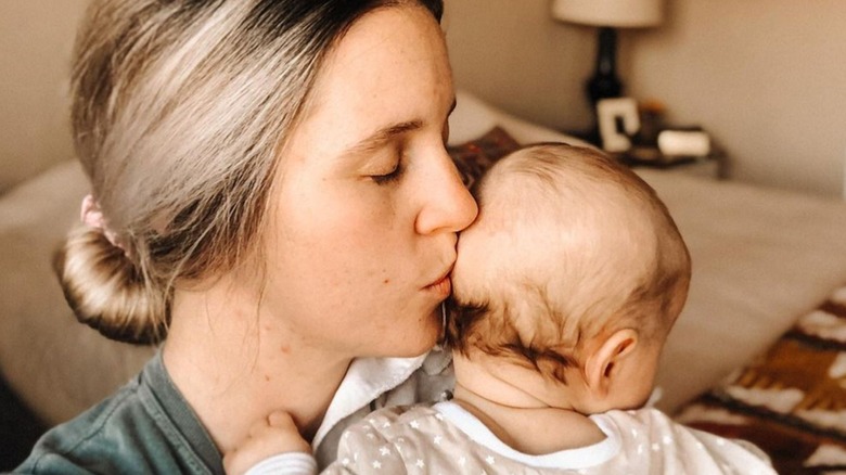 Jill Duggar Dillard kissing baby