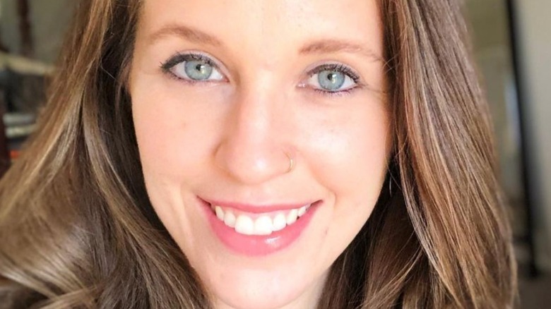 Jill Duggar Dillard selfie smiling