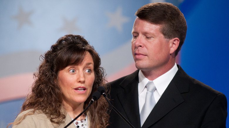 The Duggar family appear on Extra