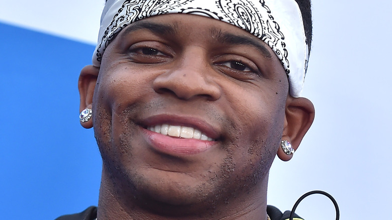 Jimmie Allen smiling