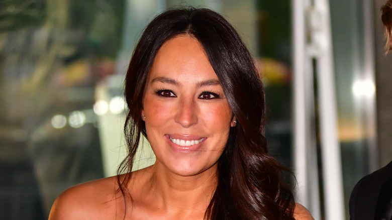 Joanna Gaines smiling at an event