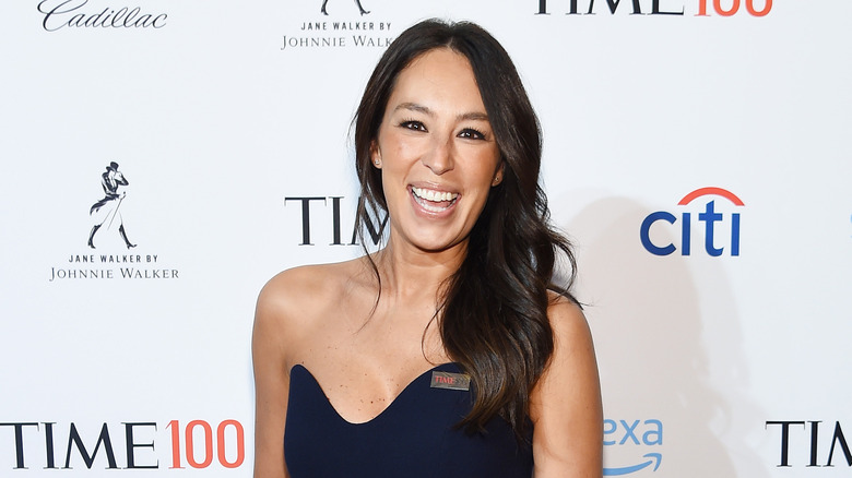 Joanna Gaines smiling at event
