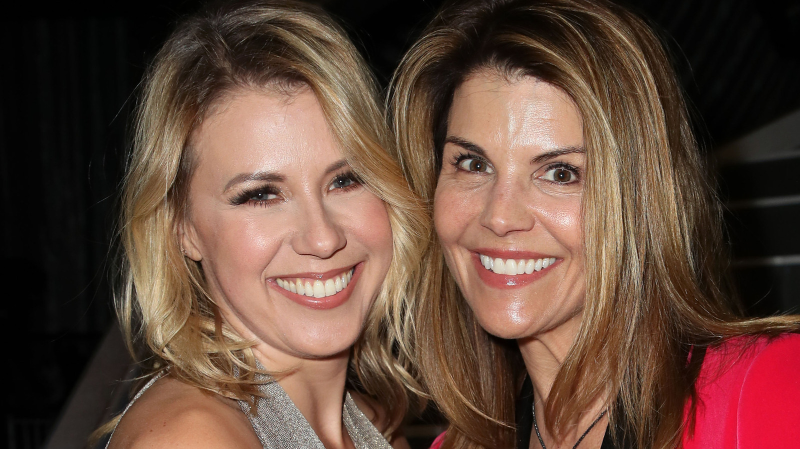 Jodie Sweetin Makes Her Side In The Lori Loughlin Vs. Mossimo Giannulli Divorce Crystal Clear