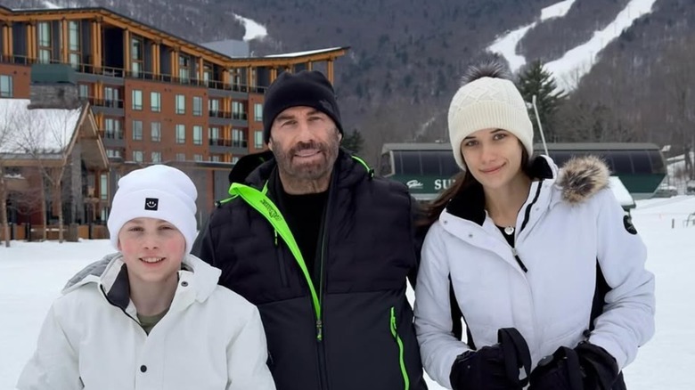 Kelly Preston and John Travolta in formalwear