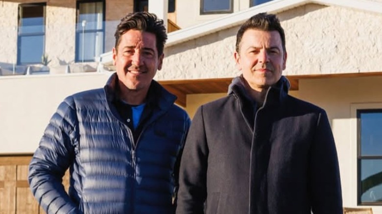 Jonathan and Jordan Knight posing for a photo