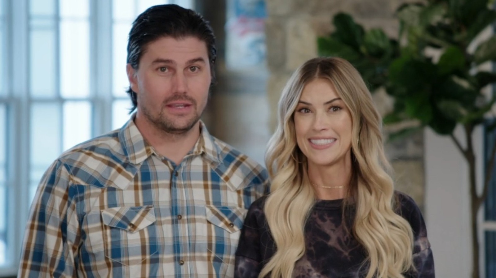 ジョシュとクリスティーナ・ホールのHGTVドラマ、厄介な離婚の真っ最中、解説