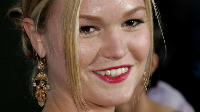 Julia Stiles smiling