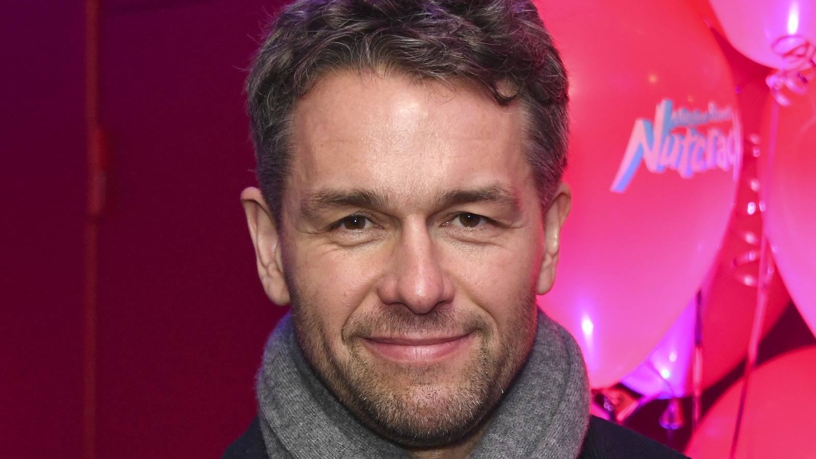 Julian Ovenden Talks The Lost Girls, Downton Abbey, And Bridgerton