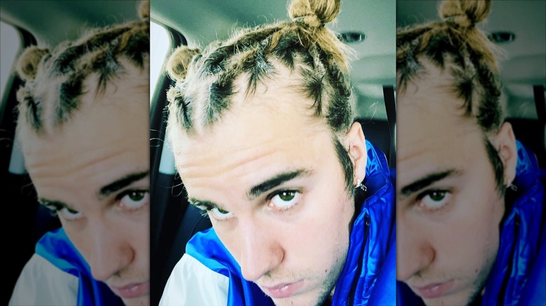 Justin Bieber selfie with braids in his hair
