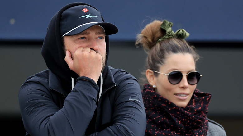 Justin Timberlake and Jessica Biel looking bored