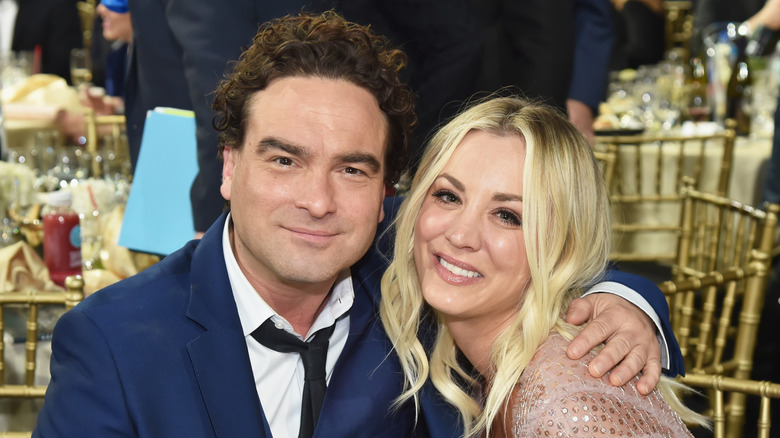 Johnny Galecki (L) and Kaley Cuoco attend The 23rd Annual Critics' Choice Awards at Barker Hangar on January 11, 2018 in Santa Monica, California.