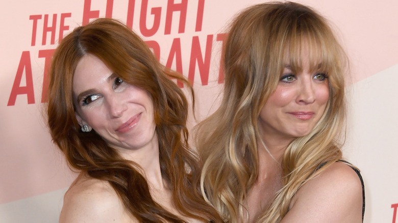 Zosia Mamet and Kaley Cuoco posing