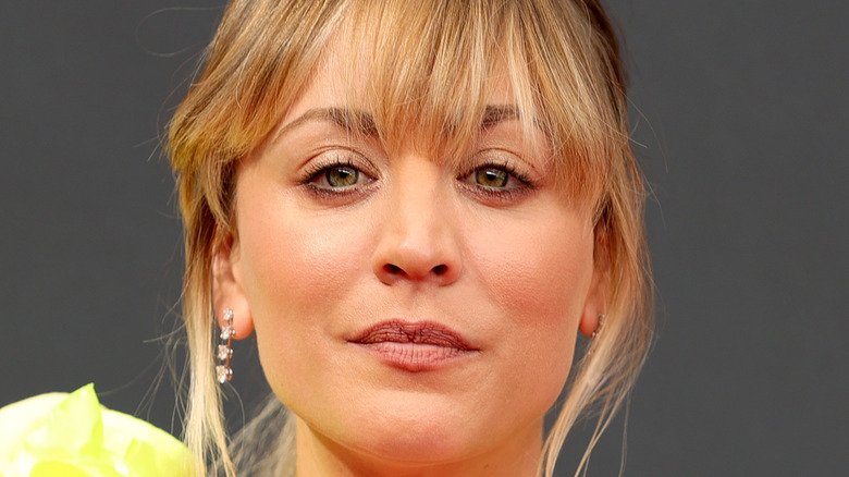 Kaley Cuoco posing on red carpet at 2021 Emmy Awards