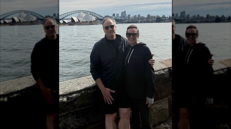 Doug Emhoff and Kamala Harris posing in front of the Sydney Opera House