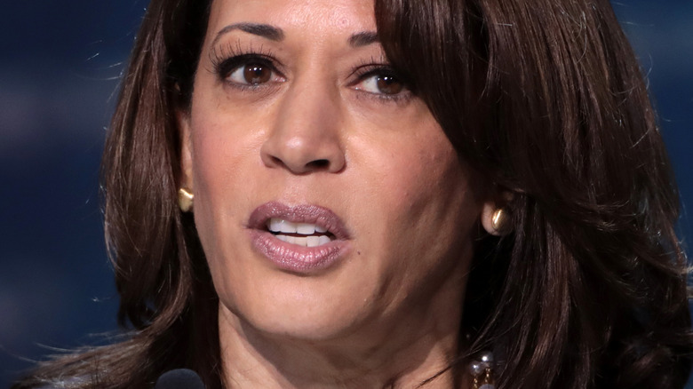 Kamala Harris pearl necklace