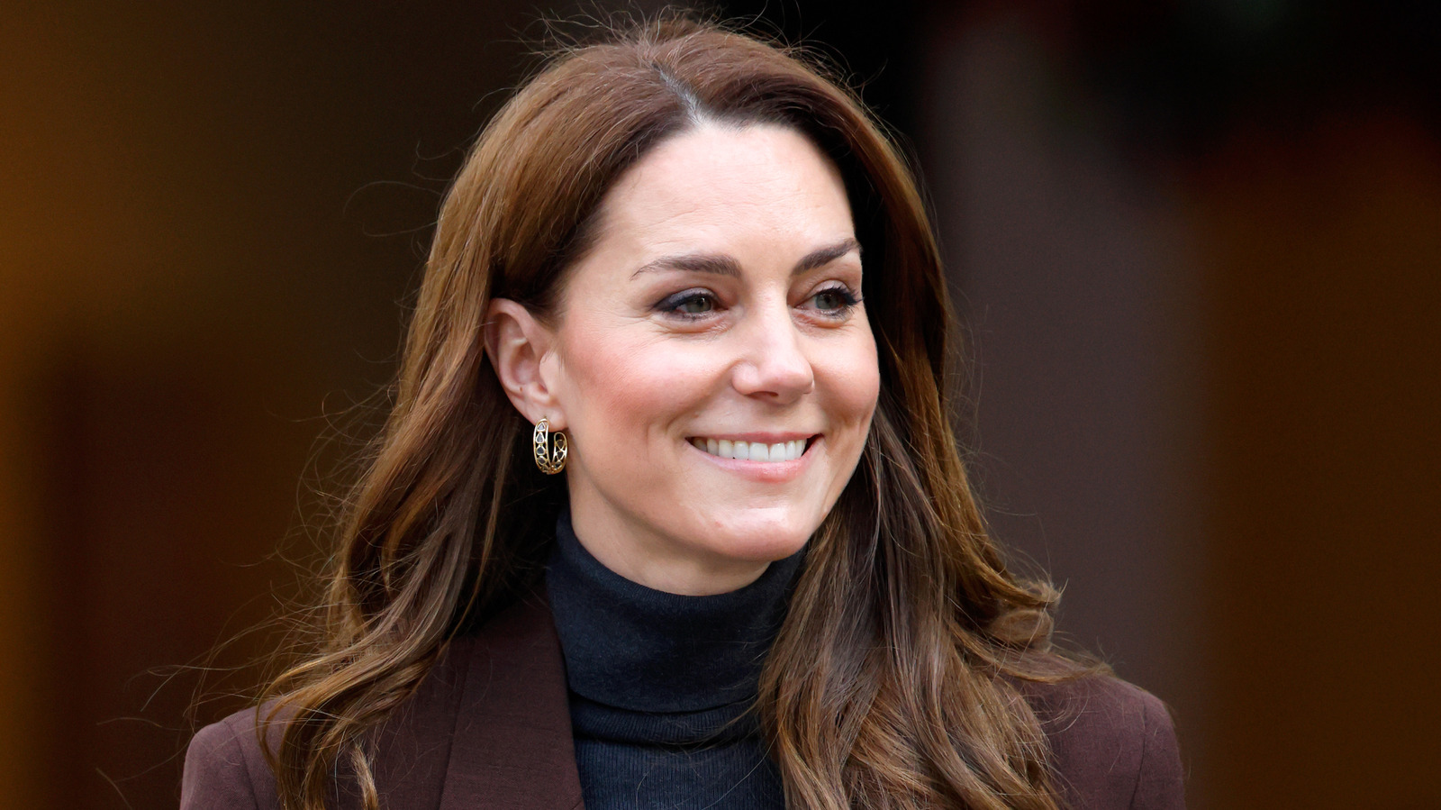 <a href="https://www.thelist.com/1799478/kate-middleton-royal-warrants-charles-never-gave-princess-diana/" target="_blank">Kate Middleton Defies Tradition By Taking Over Royal Duty That Charles Never Gave Diana</a>