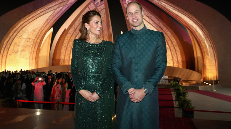 Kate Middleton and Prince William in green in Pakistan
