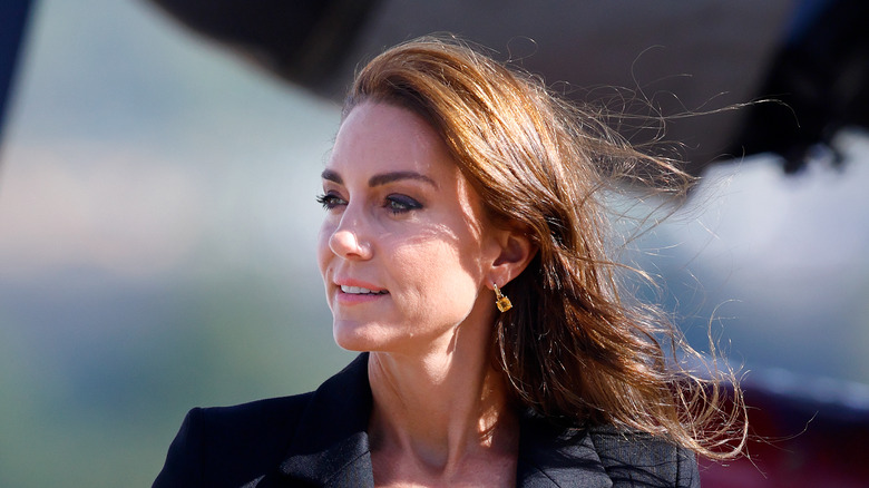 Kate Middleton looking to the side
