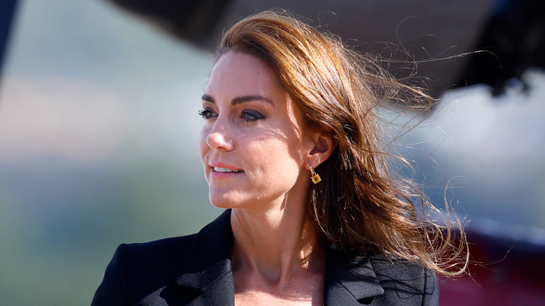 Kate Middleton looking to the side