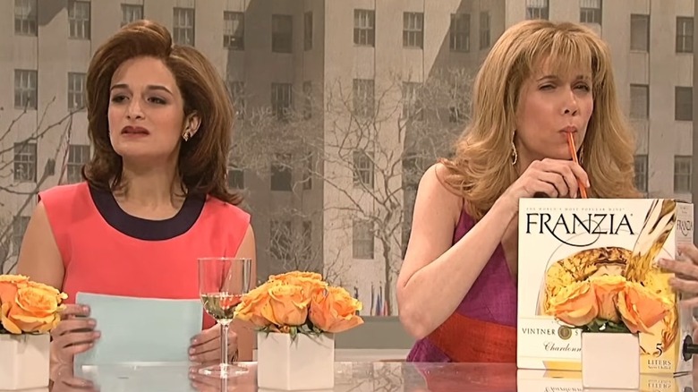 Jenny Slate and Kristen Wiig as Hoda Kotb and Kathie Lee Gifford on Saturday Night Live.