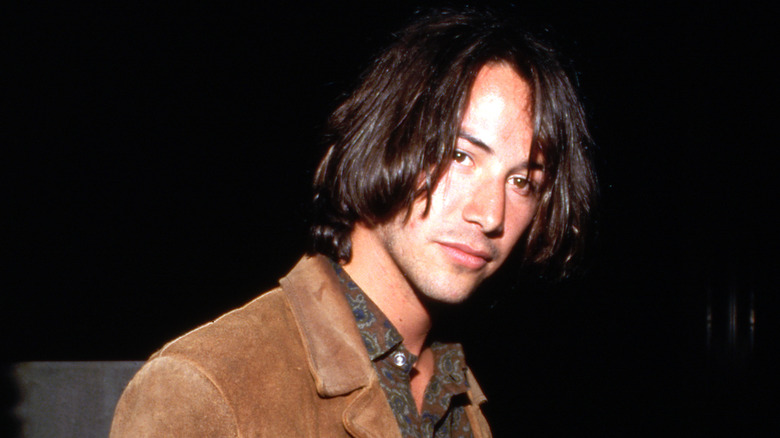 Keanu Reeves at the "Point Break" premiere in 1991