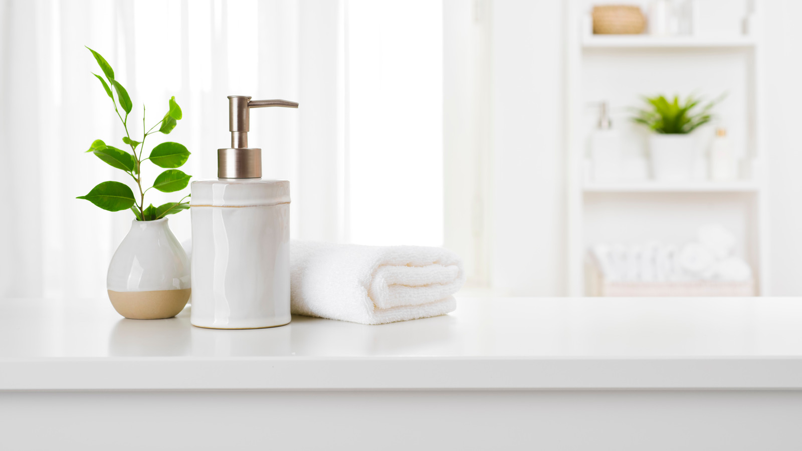 Keep Your Bathroom Counter Organized With These Ideas