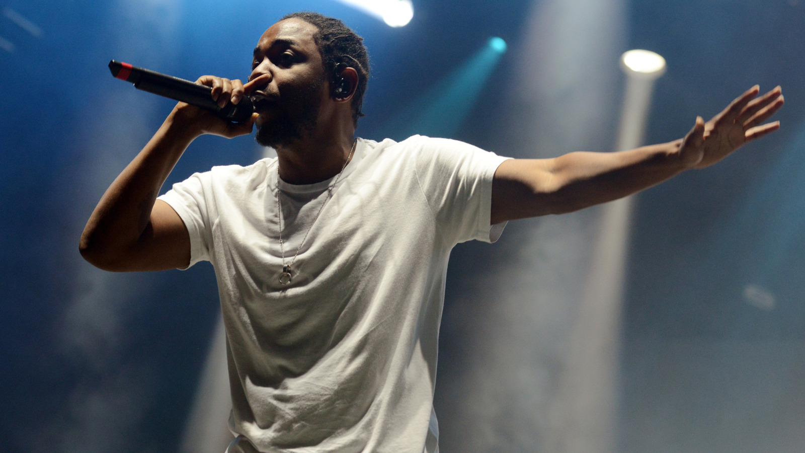 <a href="https://www.thelist.com/1777024/kendrick-lamar-feelings-donald-trump/" target="_blank">Kendrick Lamar Isn’t Shy When It Comes To His Feelings On Donald Trump</a>