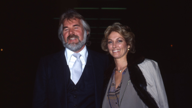 Kenny Rogers and Marianne Gordon smiling in 1983.