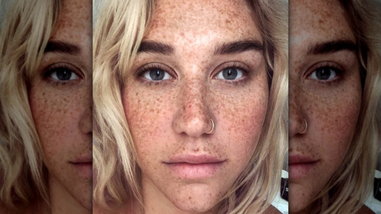A close up selfie of singer Kesha showing off her freckles (2019)
