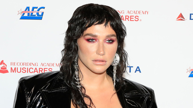 Kesha posing