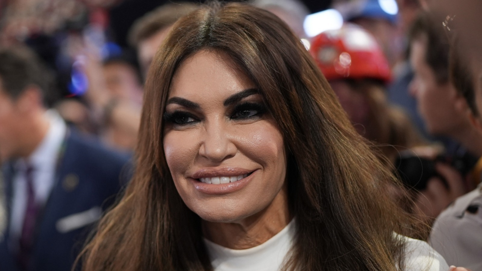 Kimberly Guilfoyle Brings Flight Attendant Chic To Greece With Way-Too-Short Dress