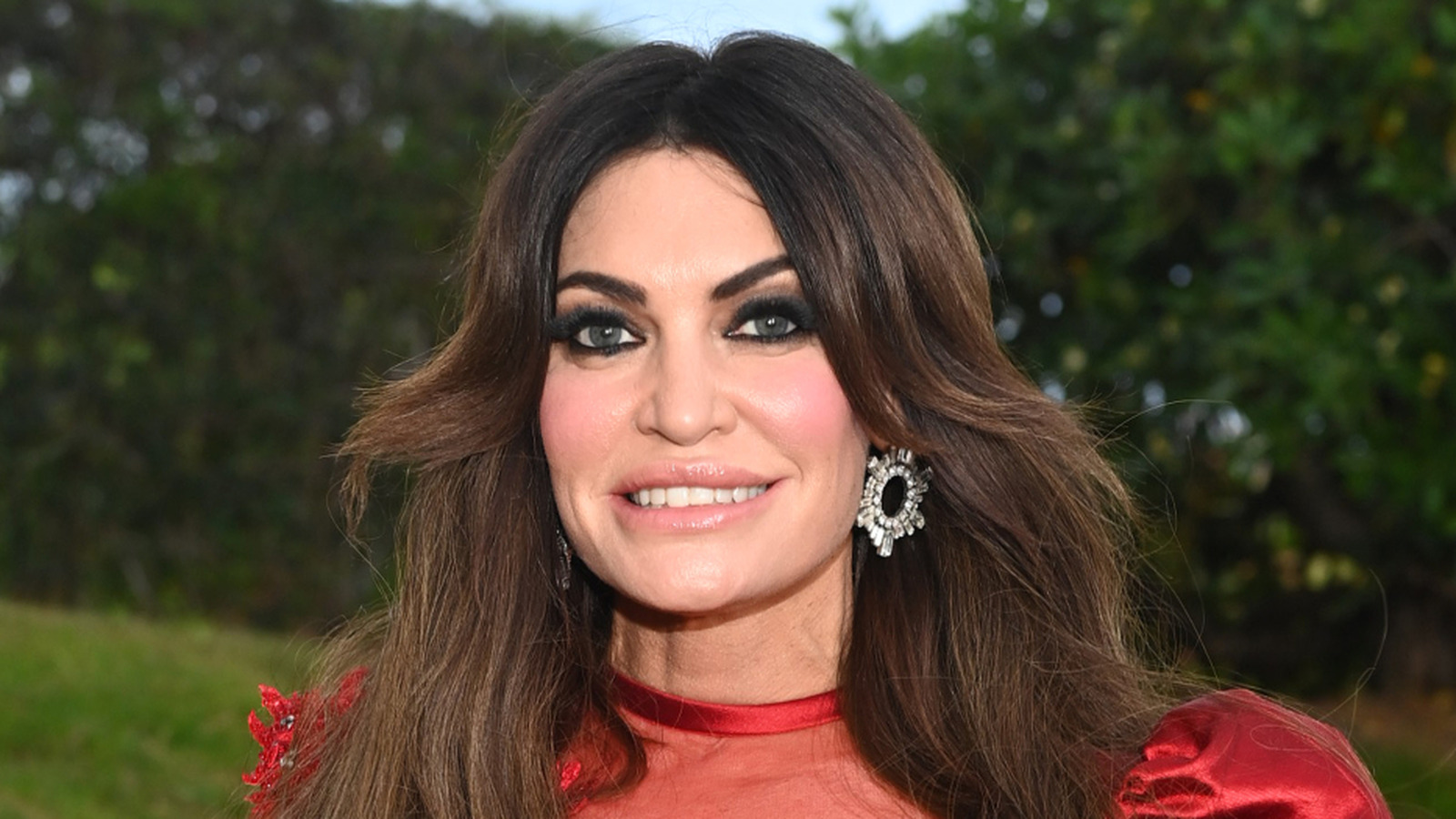 <a href="https://www.thelist.com/2024239/kimberly-guilfoyle-don-jr-hes-no-prize-trump-like-ego/" target="_blank">Kimberly Guilfoyle’s Three Words For Don Jr. Are A Blow To His Trump-Like Ego</a>