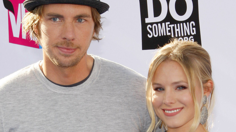 Kristen Bell and Dax Shepard goofing off on the red carpet