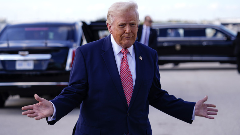 Donald Trump shrugging