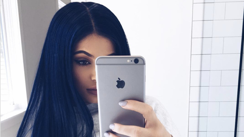 1. Kylie Jenner Blue Hair Halloween Costume - wide 4