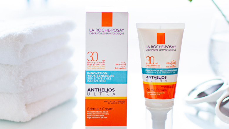 La Roche-Posay products with towels