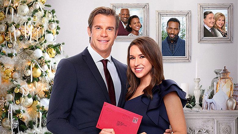 Lacey Chabert and Stephen Huszar in Time for Us to Come Home for Christmas