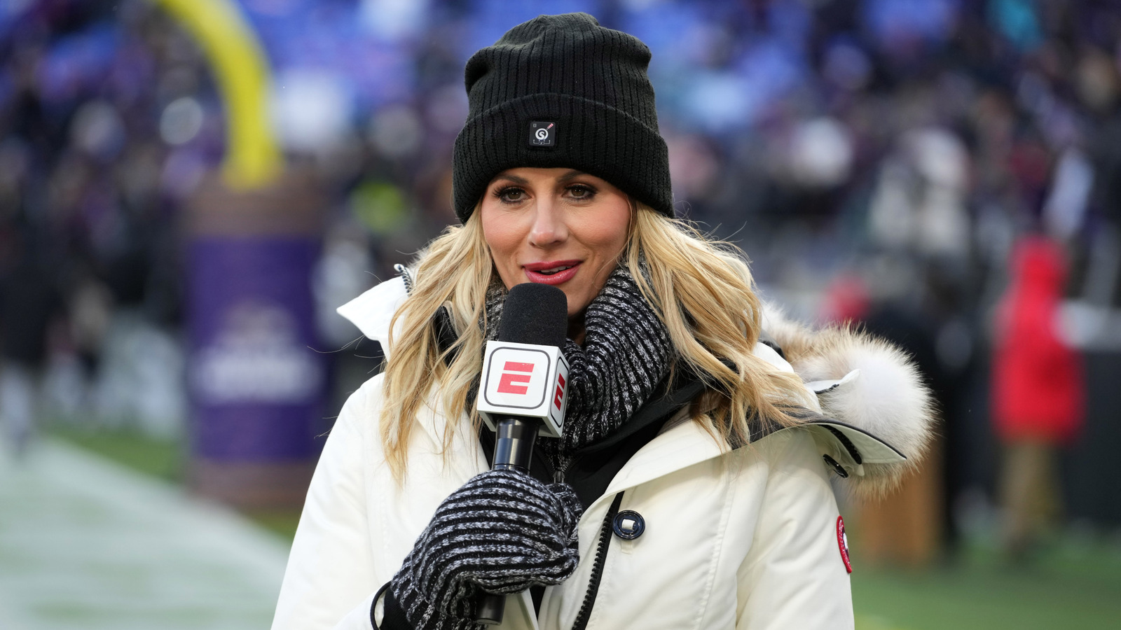 L Laura Ruthledge Best Laura Rutledge Game Day Outfits