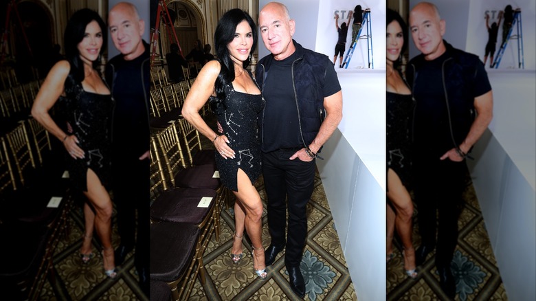 Jeff Bezos and Lauren Sanchez smiling
