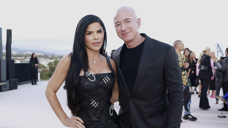 Lauren Sanchez and Jeff Bezos pose together
