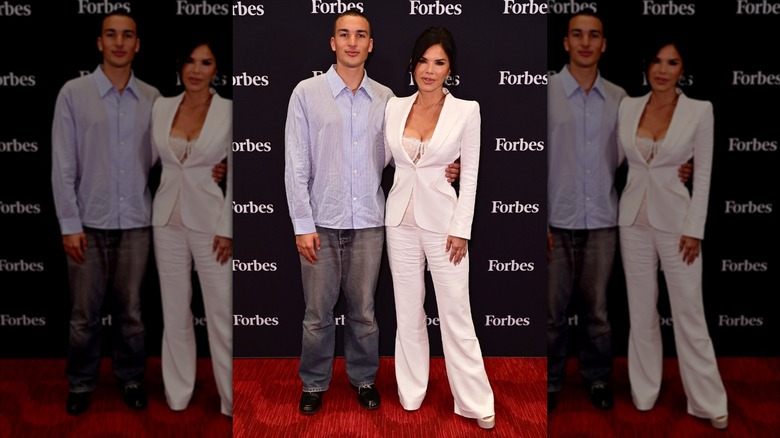 Nikko Gonzalez and Lauren Sánchez on the red carpet