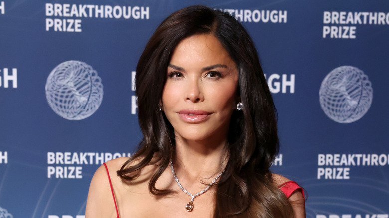 Lauren Sanchez posing for photos
