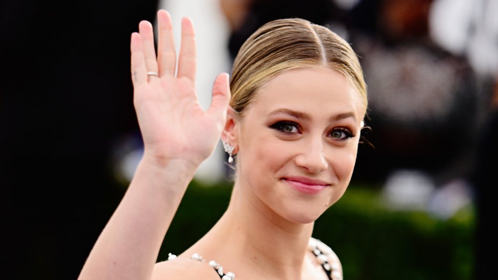 Lili Reinhart 