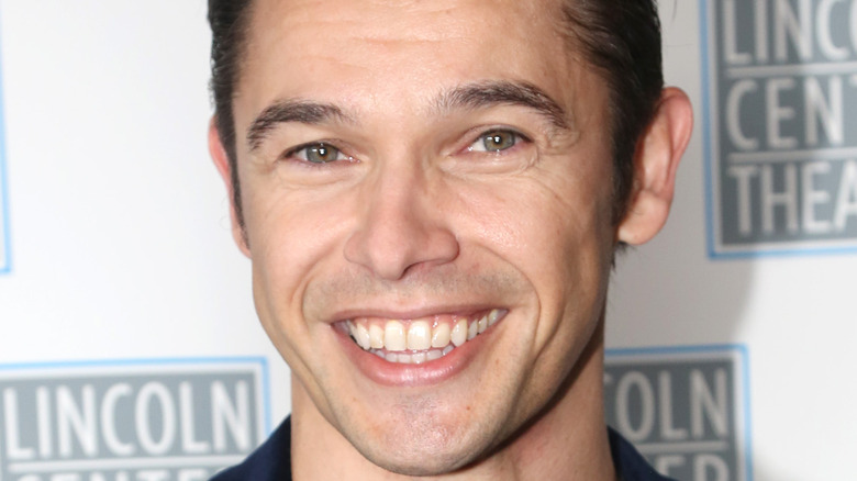 Paul Telfer smiling