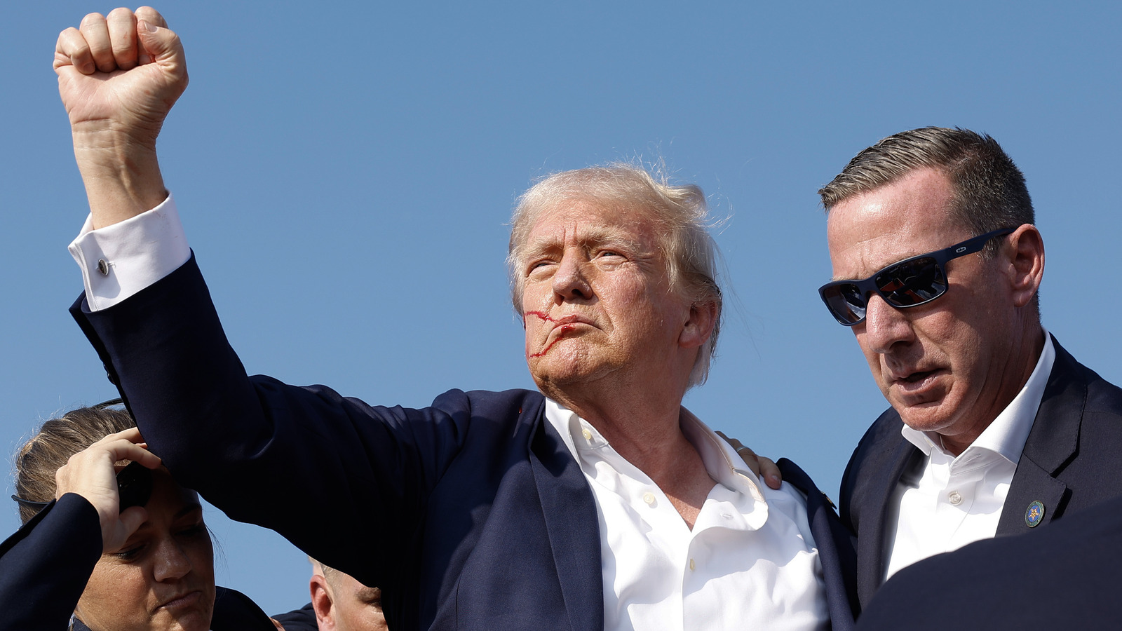 唇の動きを読み取る人が銃撃直後のトランプの狂乱した言葉を語る