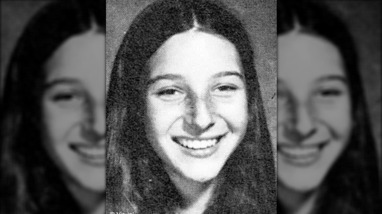 Lisa Kudrow in middle school, 1978