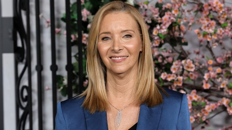 Lisa Kudrow attends the 2024 premiere of Netflix's 