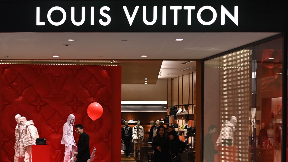 louis vuitton shopfront