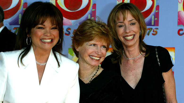 Valerie Bertinelli, Bonnie Franklin, Mackenzie Phillips in 2007 posing together.