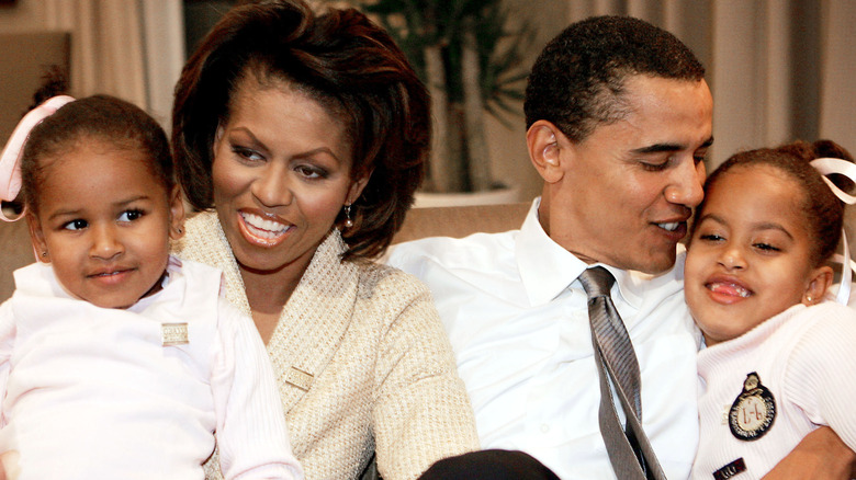 Sasha Obama, Malia Obama, Michelle Obama, and Barack Obama